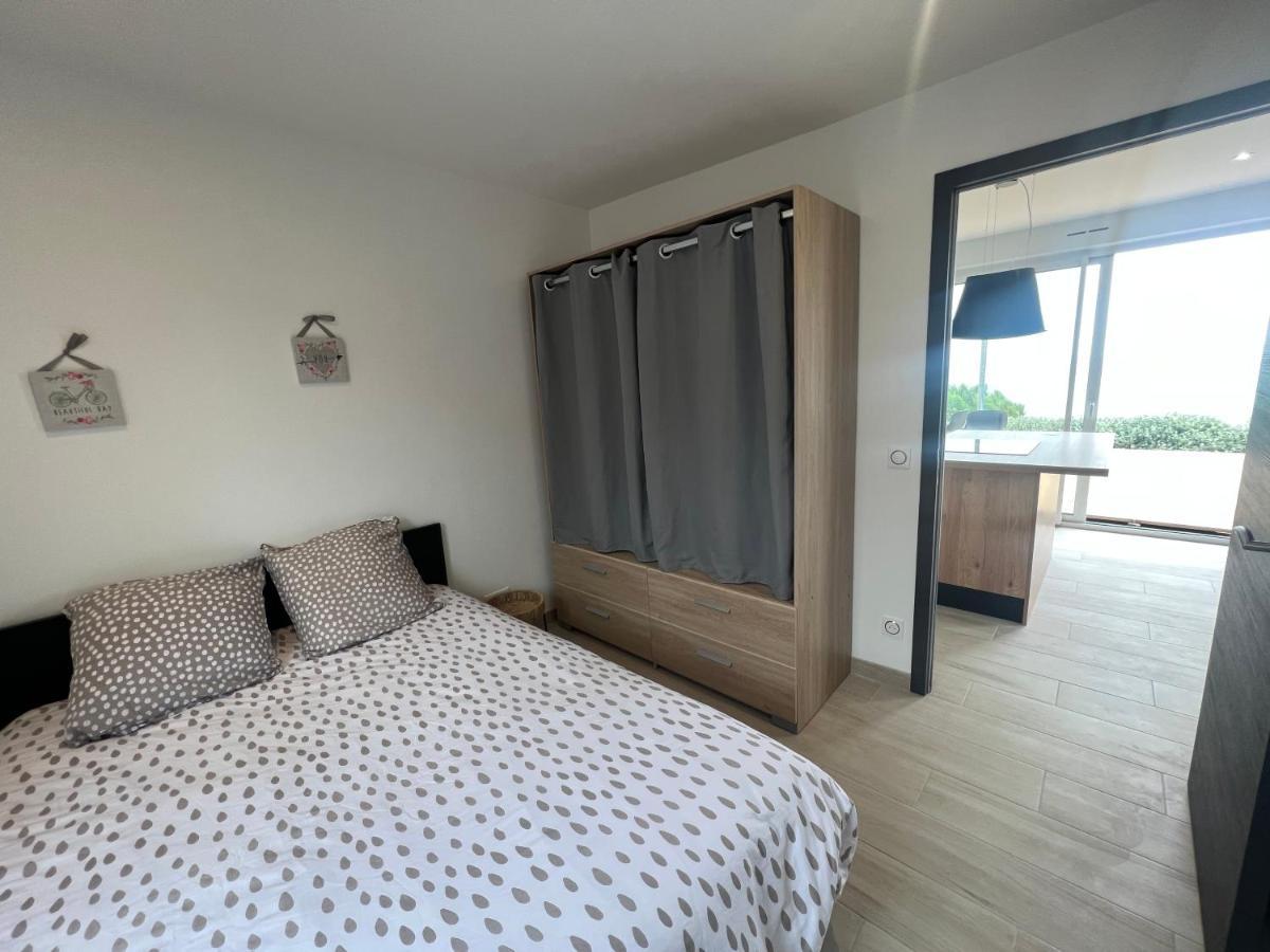 Le Bruit Des Vagues Villa Les Pieux Luaran gambar